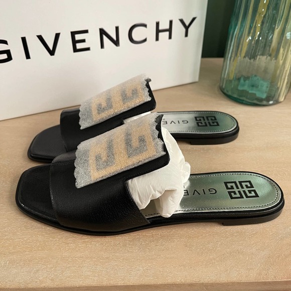 Givenchy Shoes Givenchy 4g Logo Flat Sandals Slides